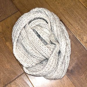 American Eagle Outfitters Infinity Scarf